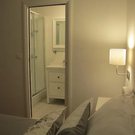 Fiorino بيت ضيافة كورتْشولا